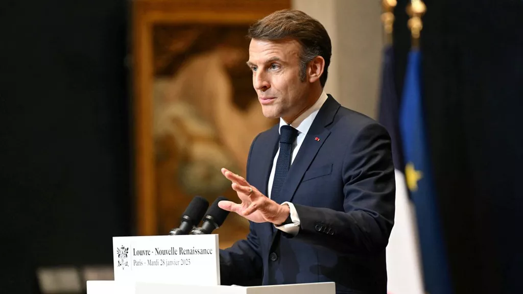 Emmanuel Macron a annoncé la création d'une nouvelle entrée au Louvre. (Bertrand Guay/Pool via REUTERS)