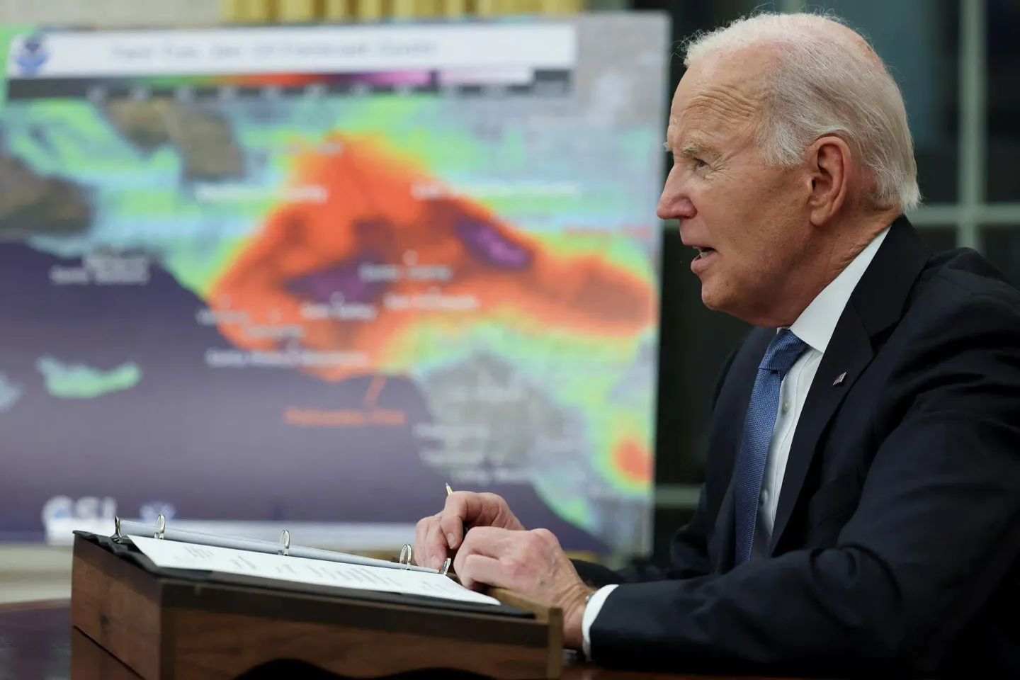 Joe Biden lundi 13 janvier lors d'un point à la Maison Blanche concernant les incendies à Los Angeles. © Evelyn Hockstein / REUTERS