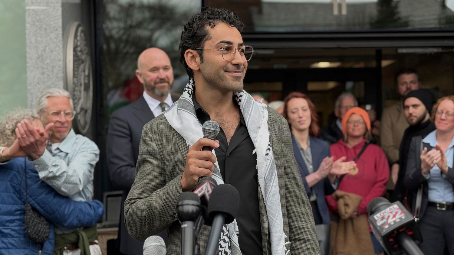 Vermont judge orders release of a Palestinian man arrested at his US citizenship interview