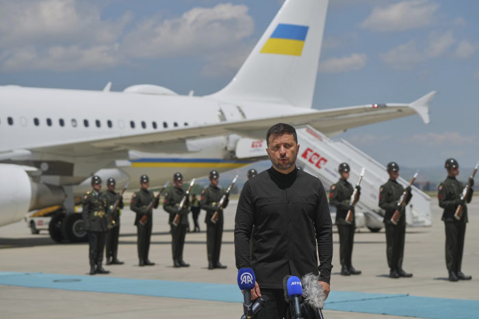 Zelensky Arrives in Turkey to Seek Peace—but Putin Is a No-Show﻿
