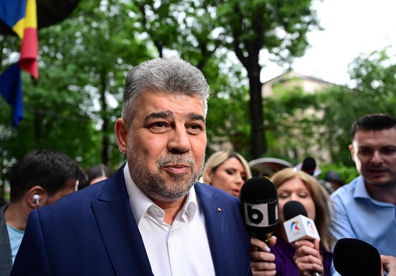 En Roumanie, la démission du Premier ministre social-démocrate laisse un “dangereux vide de pouvoir”