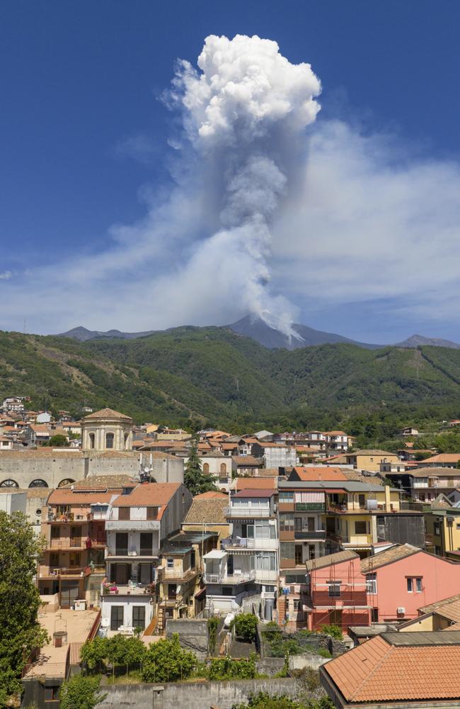 ‘Lava bomb’: Tourists flee as volcano erupts