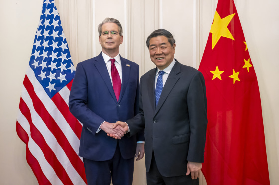 Senior U.S. and China envoys to meet for showdown trade talks in London