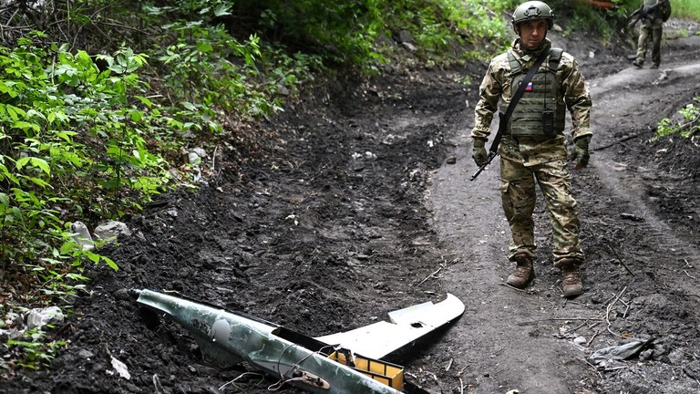 Guerre en Ukraine : l’attaque menée par Kiev contre le pont de Crimée n’a pas fait de dégâts, assure le Kremlin