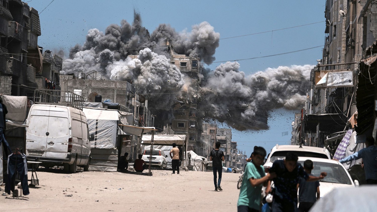 Trump tells Netanyahu to end Gaza war and stop Iran threats, source says, as US ramps up pressure on Israel