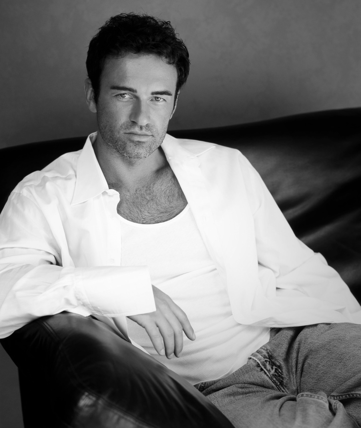 Mort de Julian McMahon, le démon de minuit