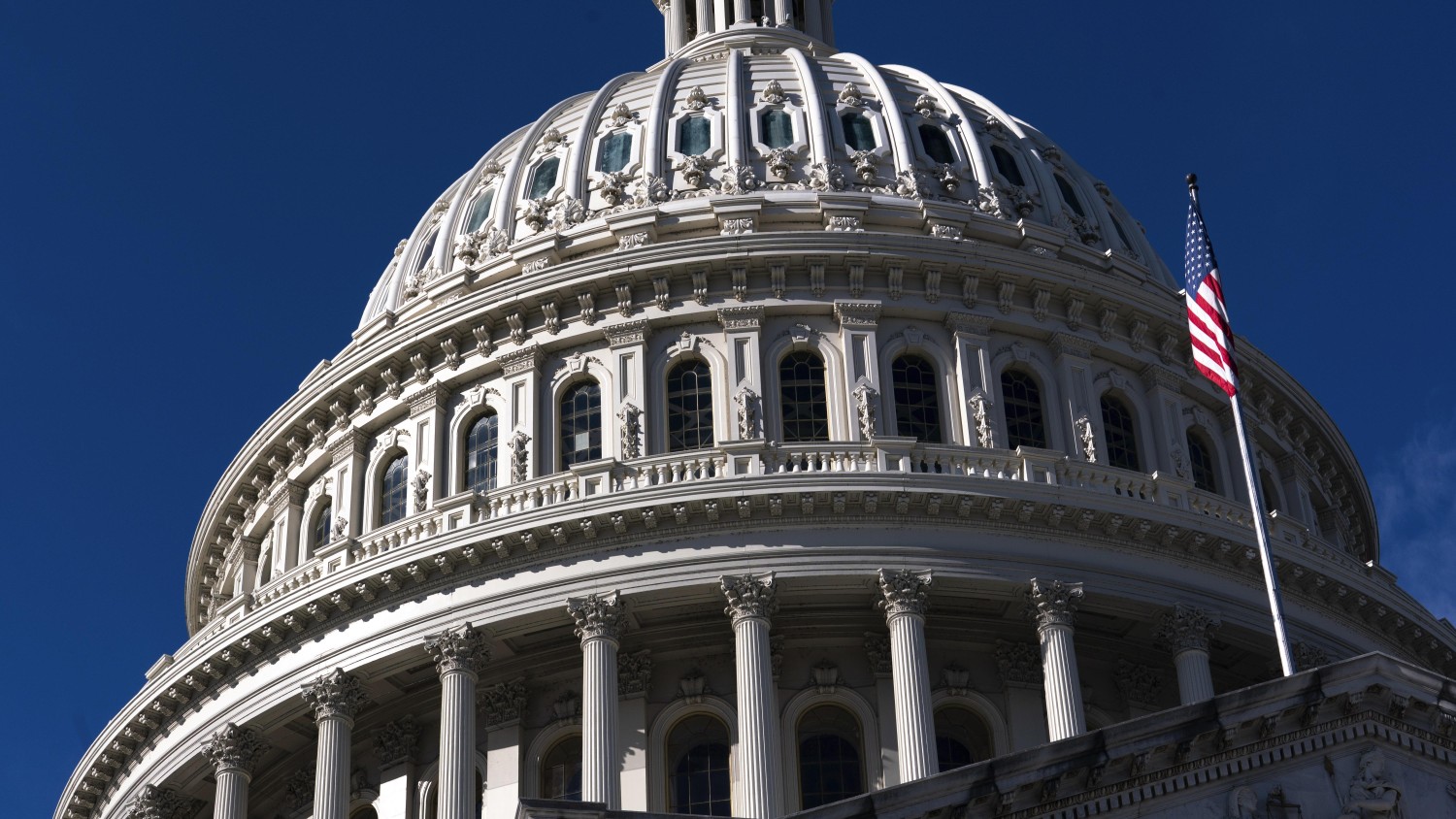 Le Sénat américain adopte de justesse la « grande et belle loi » de Trump