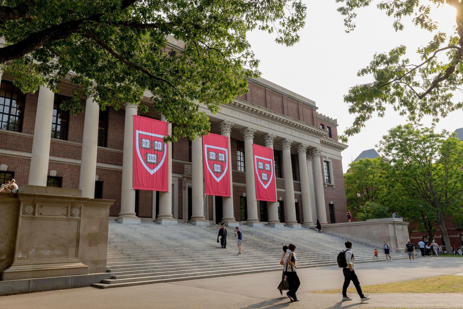 Trump administration still hopeful about a Harvard deal after Columbia reaches settlement