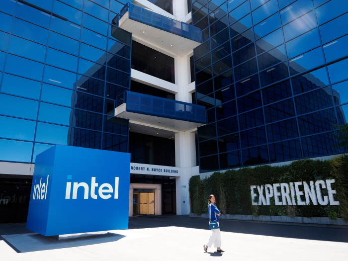 The U.S. Is Discussing Taking a Stake in Intel﻿