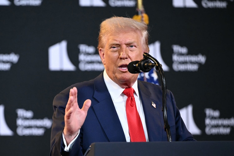 Trump to seek 'long-term' extension of federal control of DC police