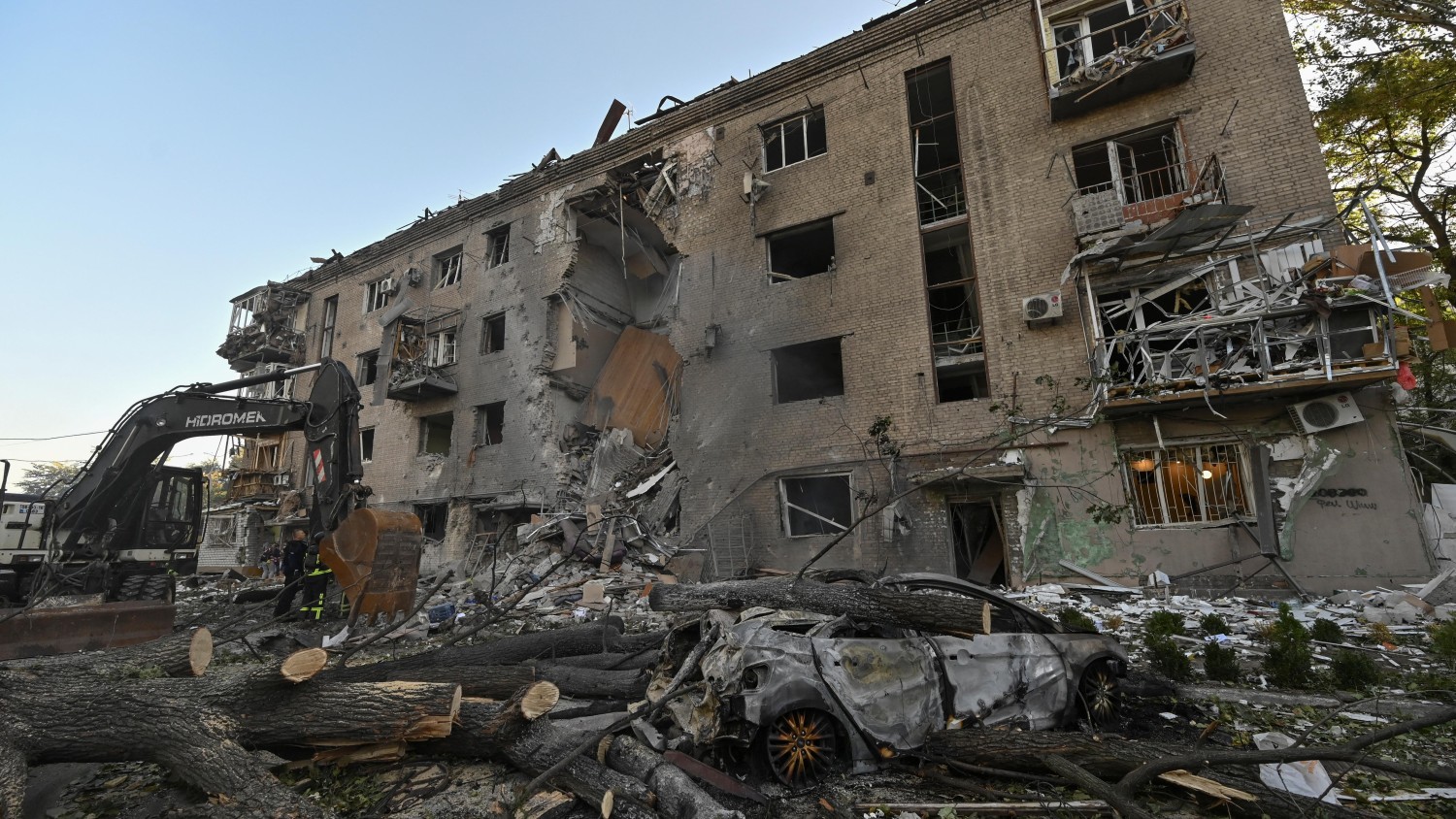 Ukraine : importantes frappes russes sur plusieurs régions, au moins un mort