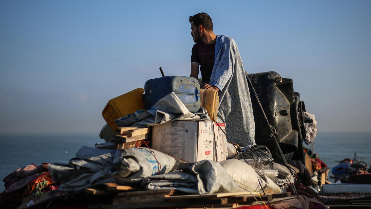 Israel bombs Gaza City as hospitals are pushed to the 'brink of collapse'