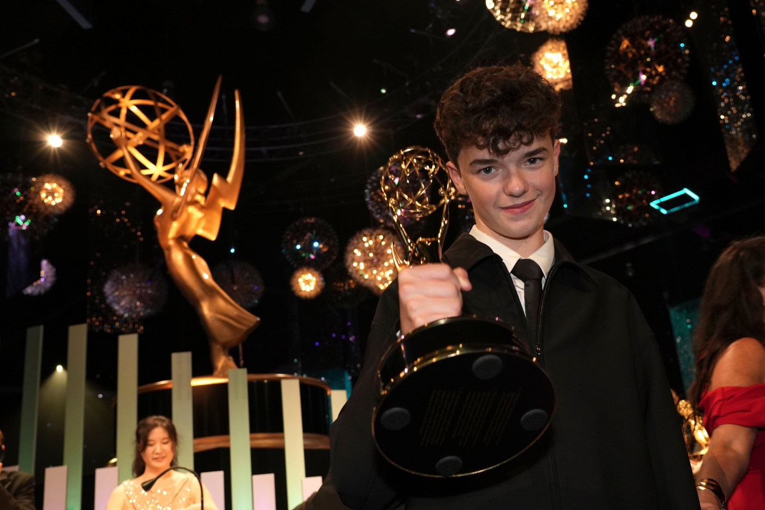Emmy Awards : razzia d’«Adolescence», suivie de «The Pitt» et «The Studio», le triomphe de la réalité