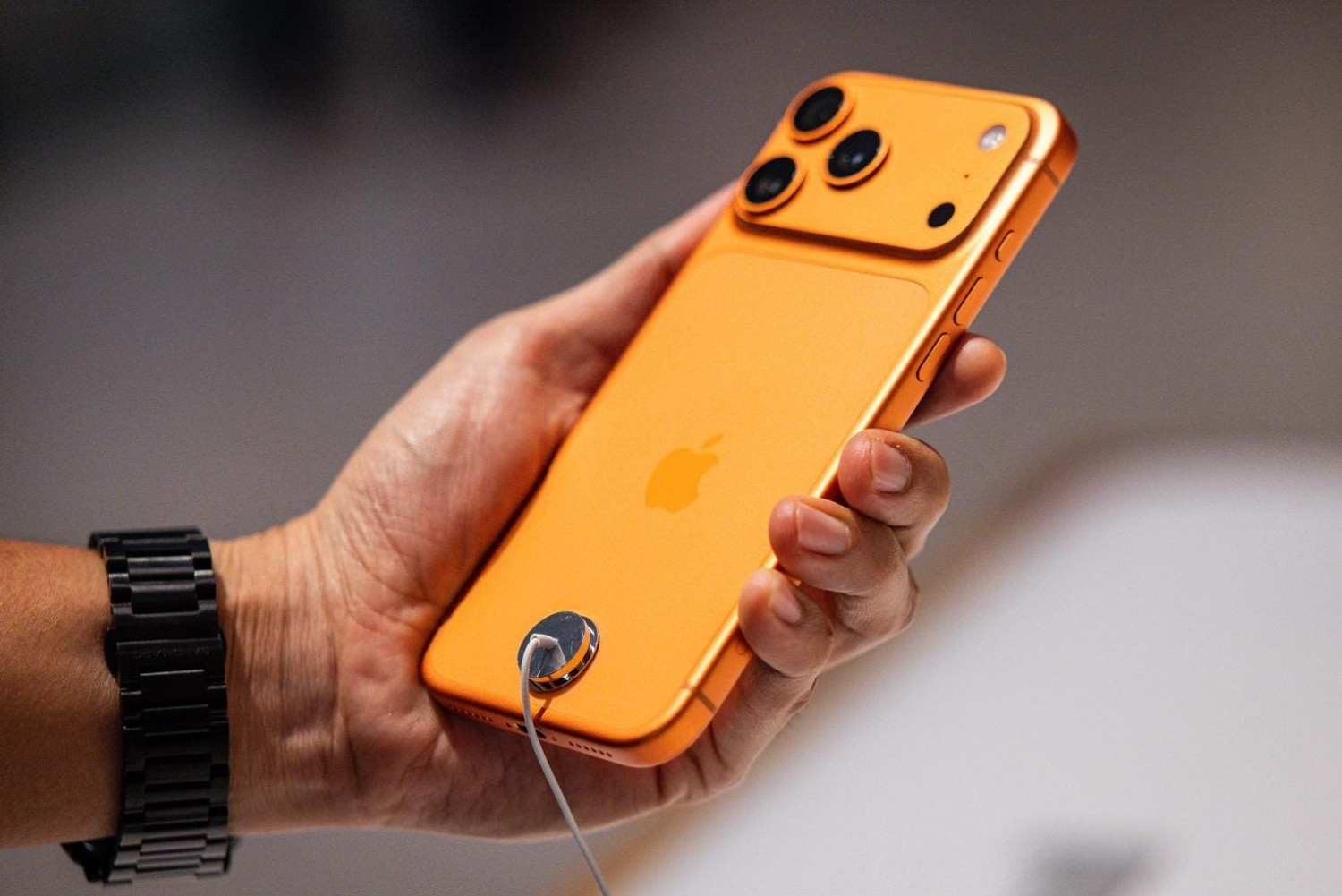 Apple Tops Microsoft As World’s Second-Most Valuable Company After Stock Rally
