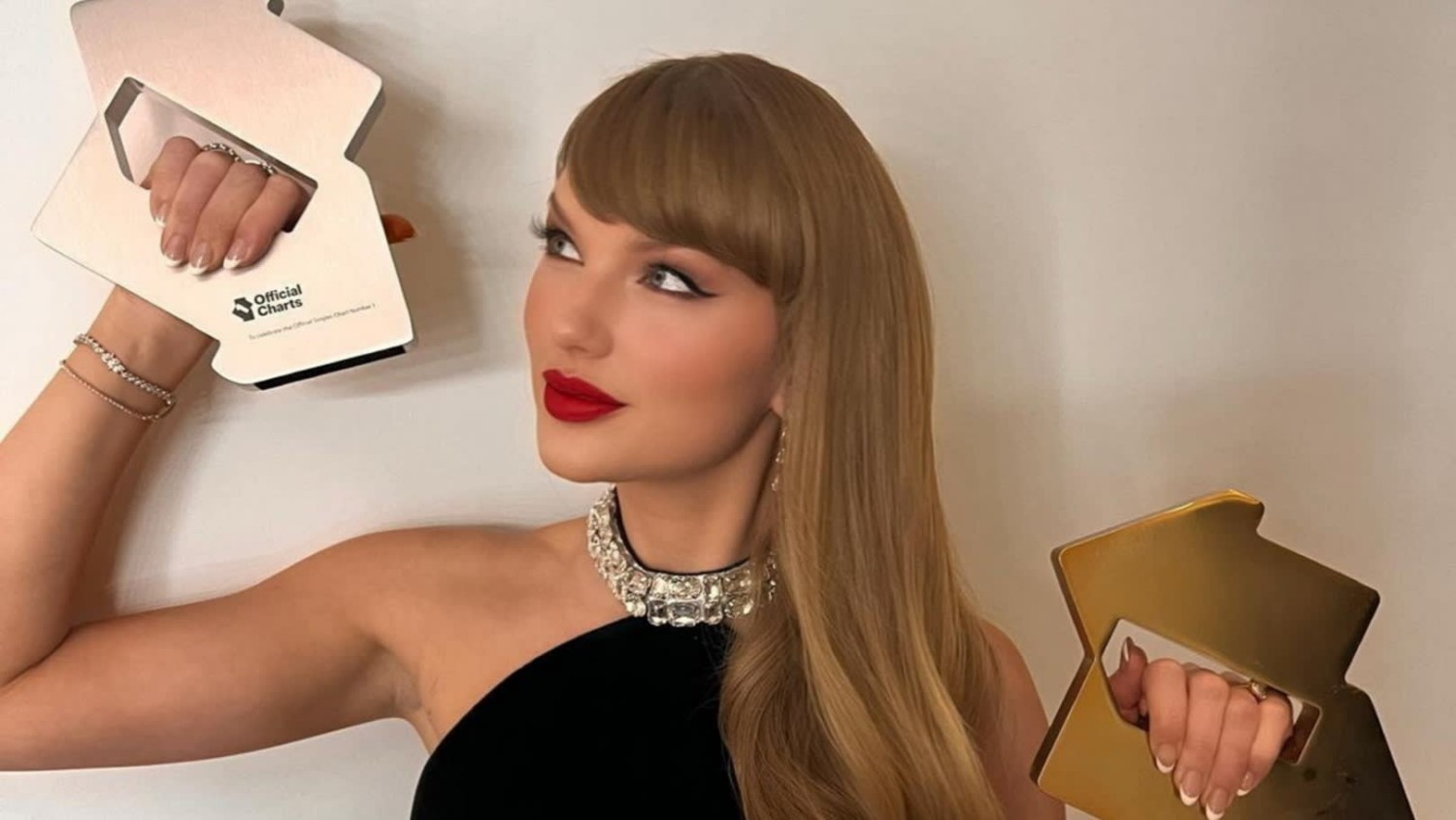 Taylor Swift’s ‘The Life of a Showgirl’ was released in vinyl, CD, cassette and digital variants © Official Charts Company/PA Wire