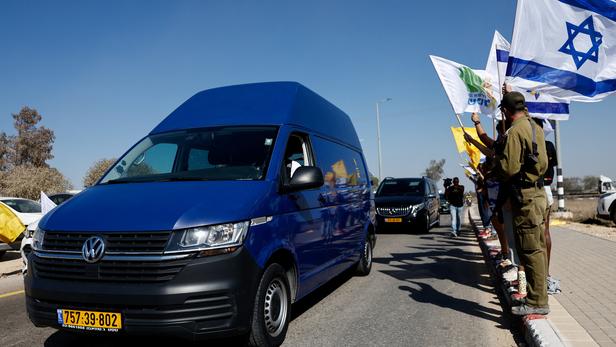 Le Hamas annonce qu’il va rendre à Israël deux nouveaux corps d’otages ce jeudi après-midi