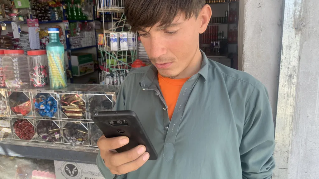 Internet access returns to Afghanistan after Taliban blackout