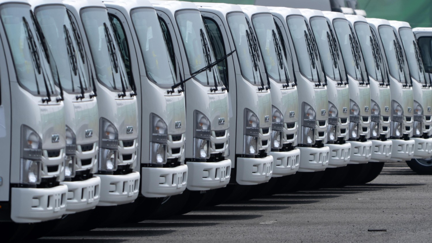 Trump annonce des droits de douane de 25 % sur les camions importés