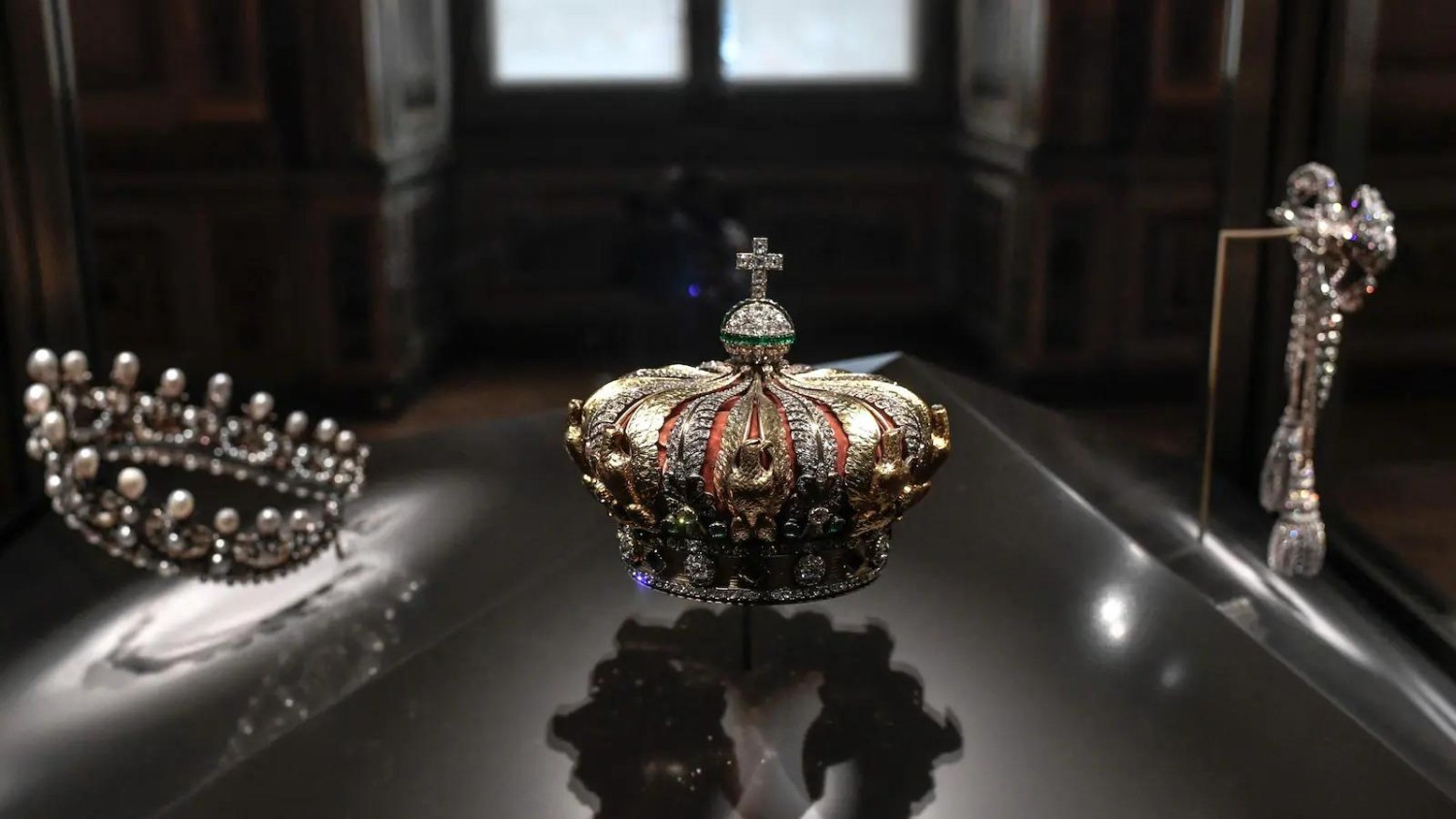 Cambriolage au Louvre : quel est l’intérêt de voler des œuvres d’art?