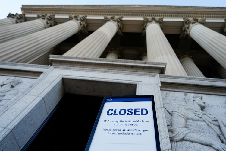 Senate again fails to pass bills aimed at funding government as blame game continues
