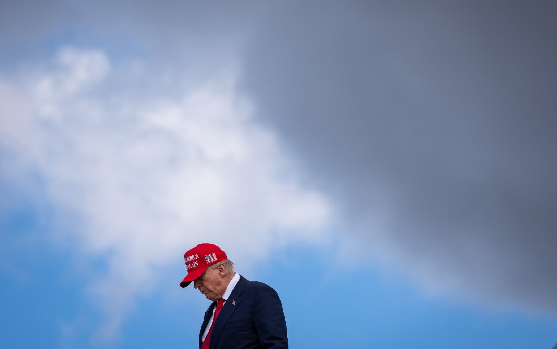 Shorter Days, Signs of Fatigue: Trump Faces Realities of Aging in Office