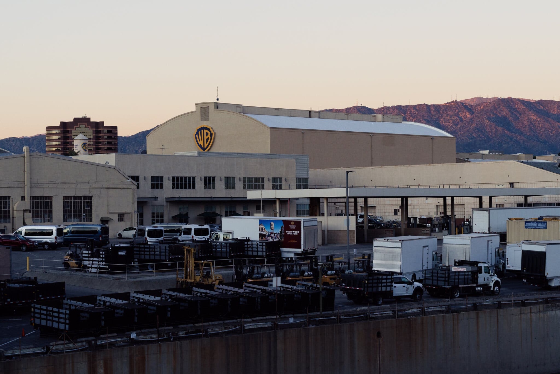 Paramount Makes Hostile Bid for Warner Bros. Discovery