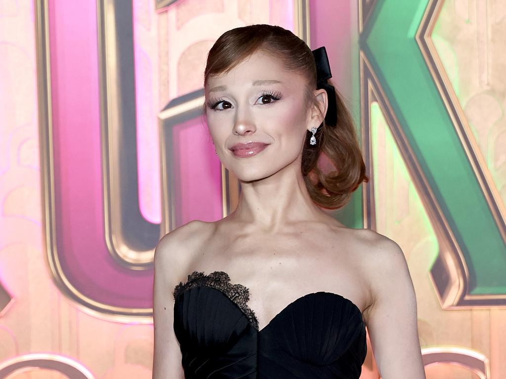 ‘Struggling’: Friends fear for Ariana