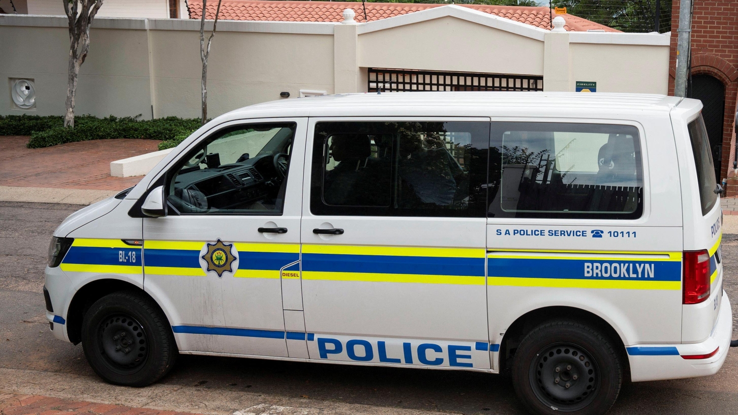 Afrique du Sud : tirs dans un foyer de travailleurs, 11 morts selon la police