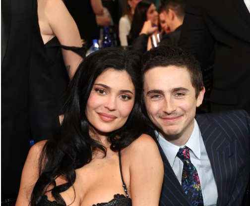 Actor wins award, declares love for Kylie