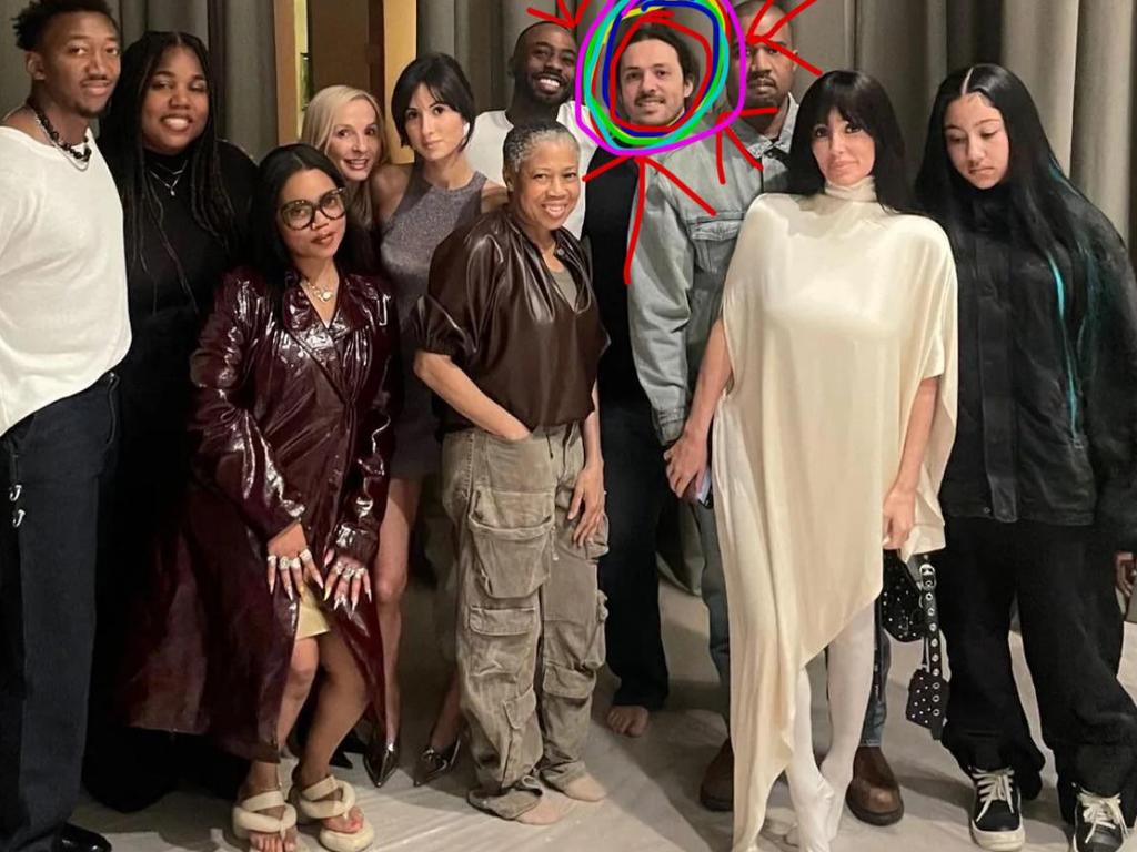 Bianca Censori steps out, forgets clothes