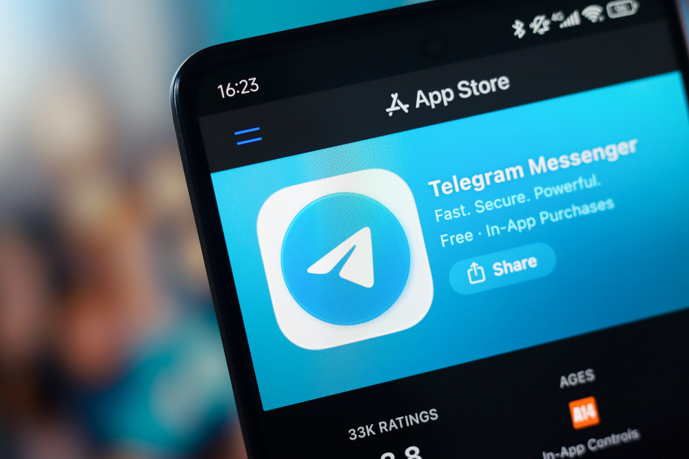 Russia is killing Telegram, its most popular messaging app, despite fears of pushback