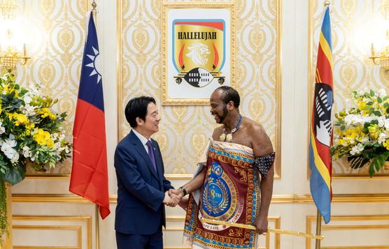 Le président de Taïwan réussit à se rendre en Eswatini, son dernier allié diplomatique en Afrique