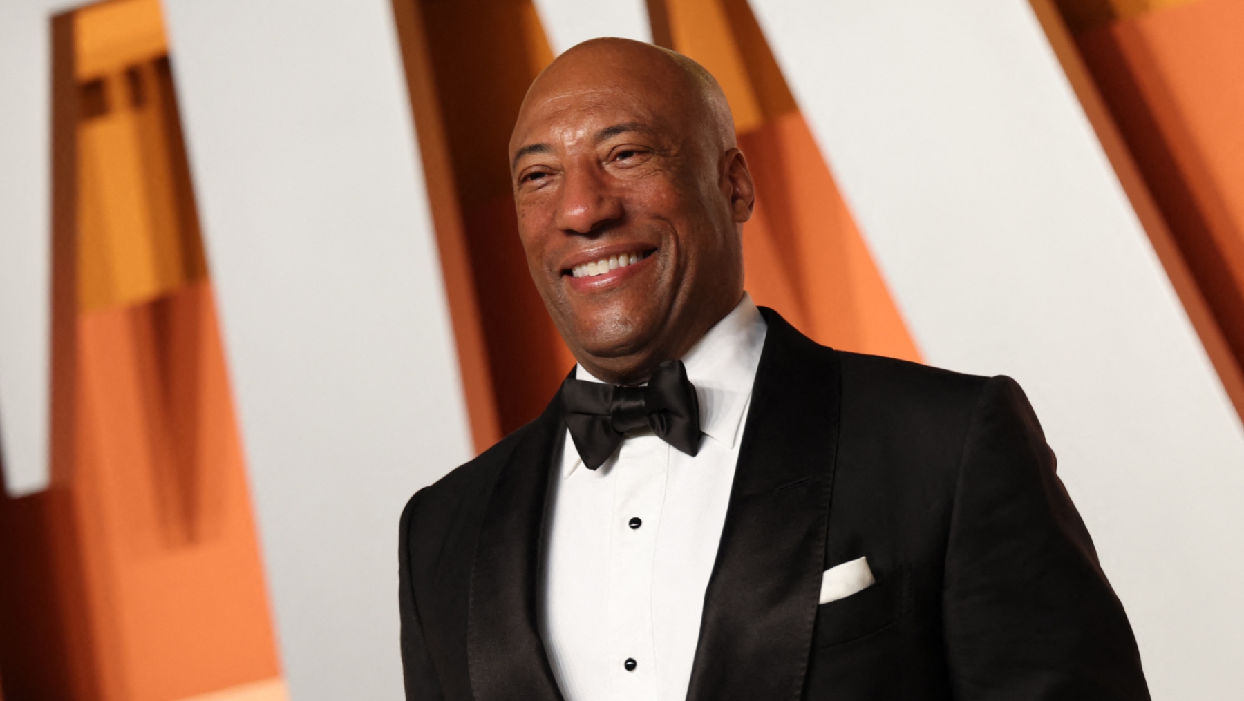 Byron Allen Bought BuzzFeed. He Wants Starz Next