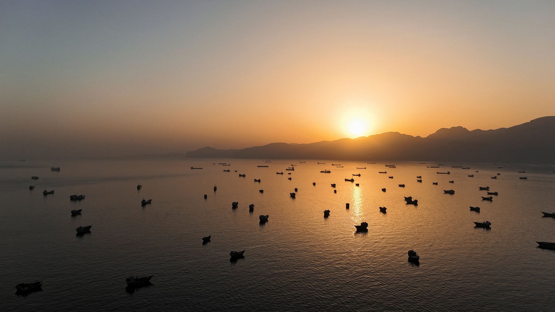 The Strait of Hormuz is ‘leaking’ oil
