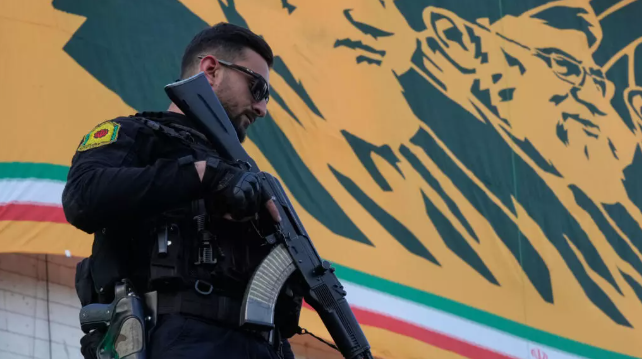 Des mois après la répression en Iran, la traque sans relâche des manifestants