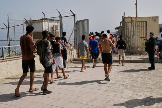 A Fnideq, près de Ceuta, la désillusion des jeunes Marocains après une traversée éclair en Europe