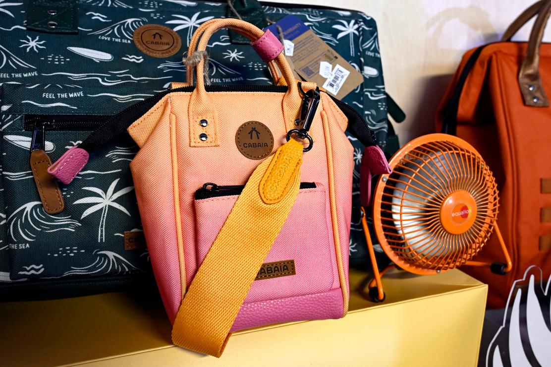 Cabaïa, moqué sur Instagram et TikTok, renouvelle sa gamme de sacs à dos