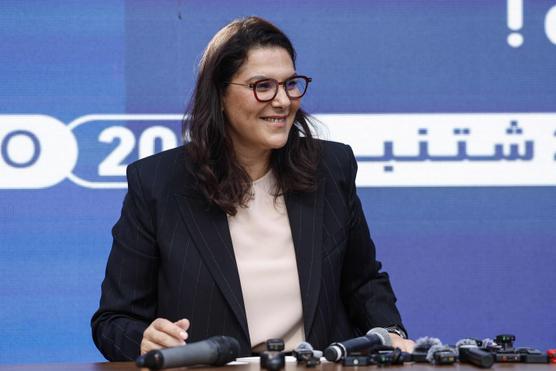 Fatima Ezzahra El-Mansouri, lors d’une conférence de presse, au siège de son parti, le PAM, à Rabat, le 24 septembre 2026. ABDEL MAJID BZIOUAT/AFP