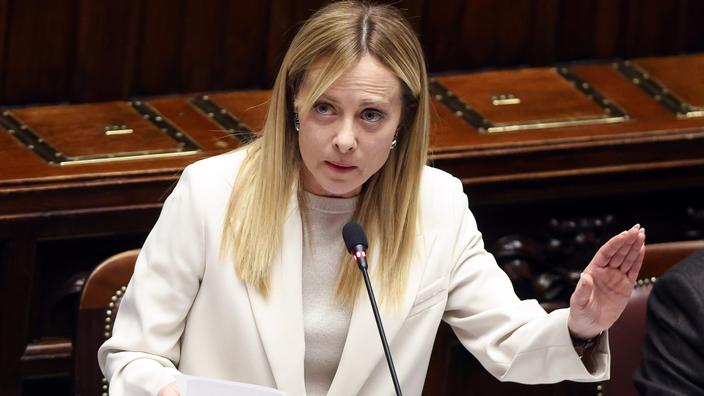 La présidente du Conseil italien, Giorgia Meloni, devant la Chambre des députés, à Rome, en mars 2026. Marco Iacobucci / SOPA Images via Reuters