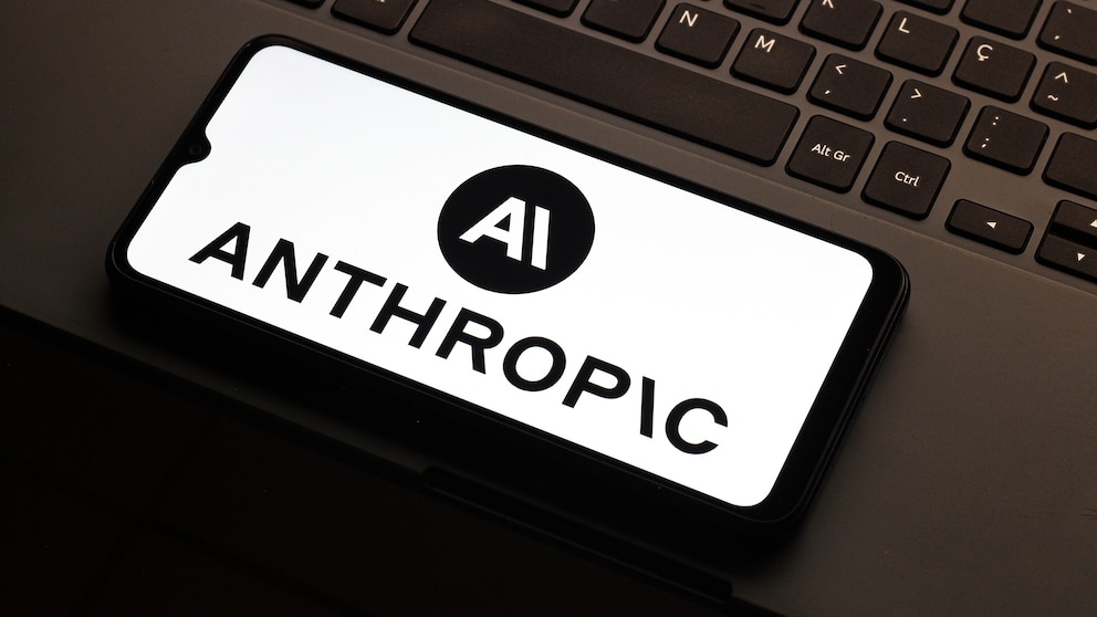 Federal appeals court declines to block Pentagon from blacklisting Anthropic