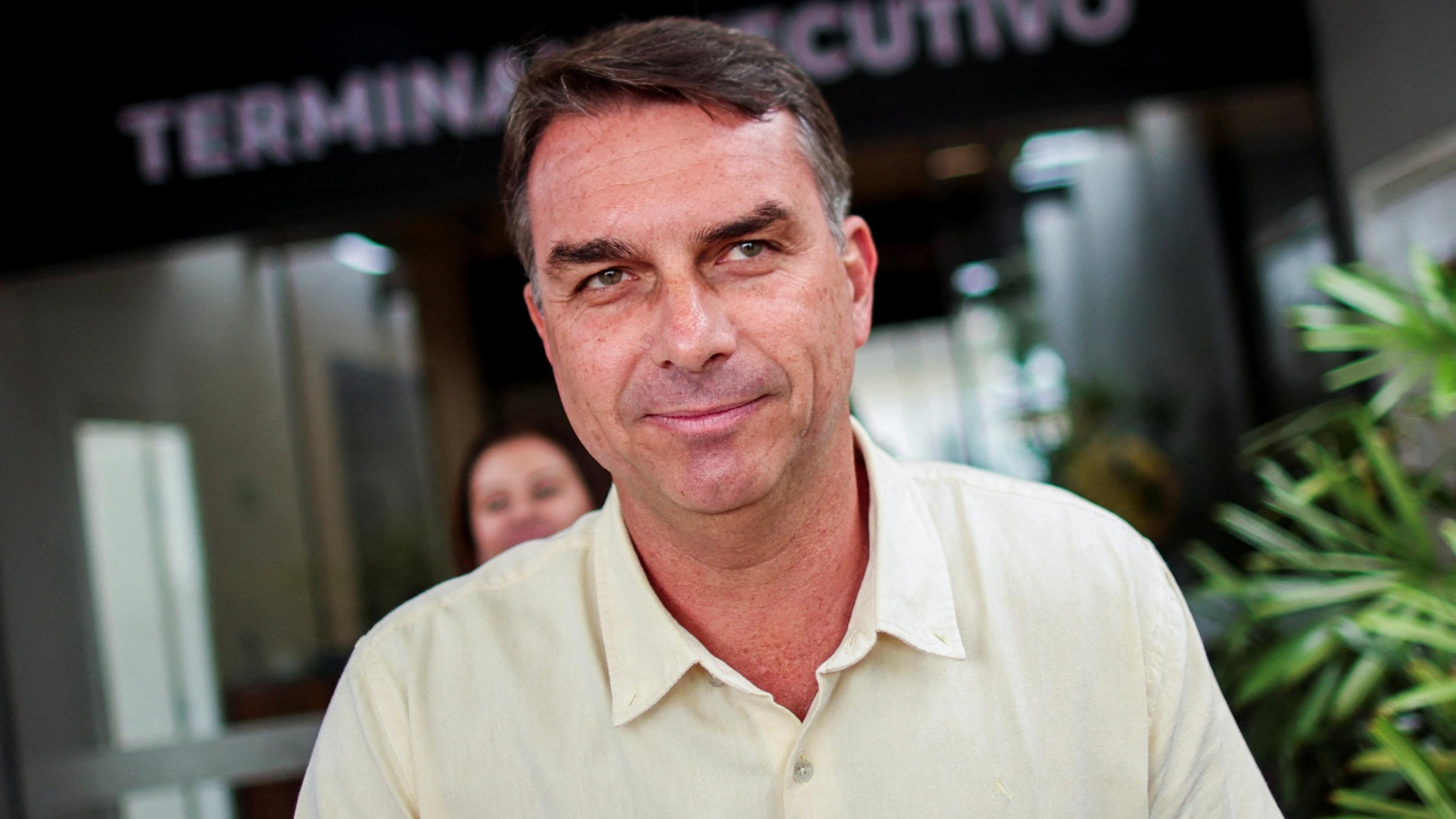 Présidentielle au Brésil : Flavio Bolsonaro devance largement Lula